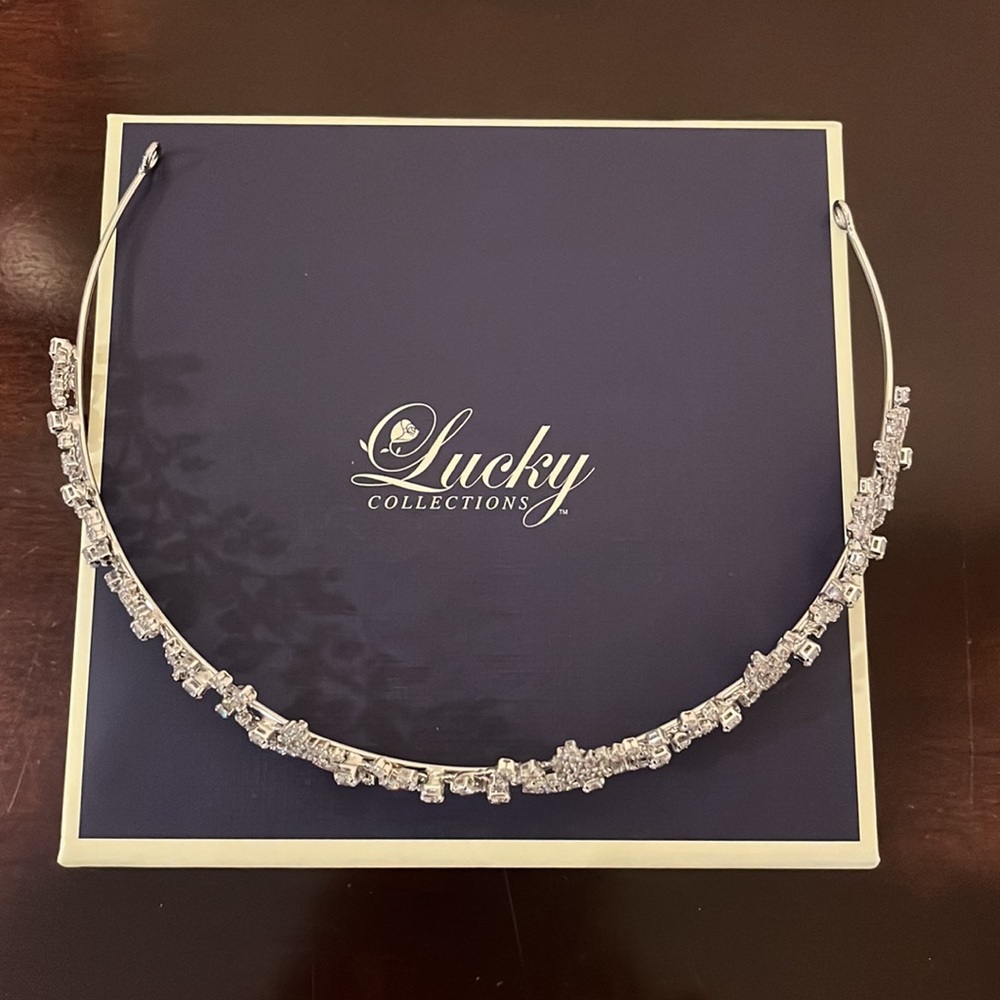Lucky Collections Rhinestone Headband - Picture 4 of 5